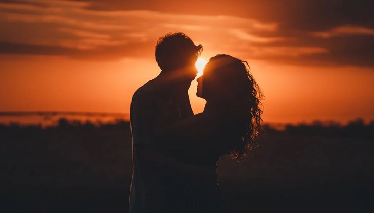 Кои зодии не са си лика-прилика, но въпреки това имат шанс за дълготрайна връзка, ако преборят някои от особеностите си?