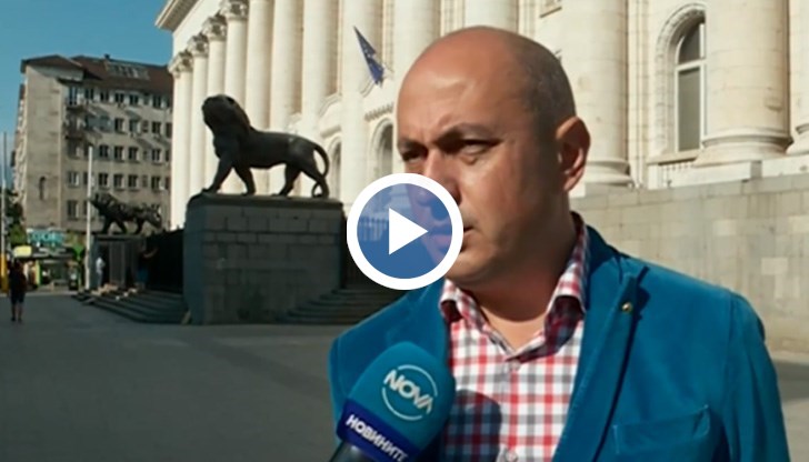 Познавам Алена от 25 години, добави още Христо Ботев