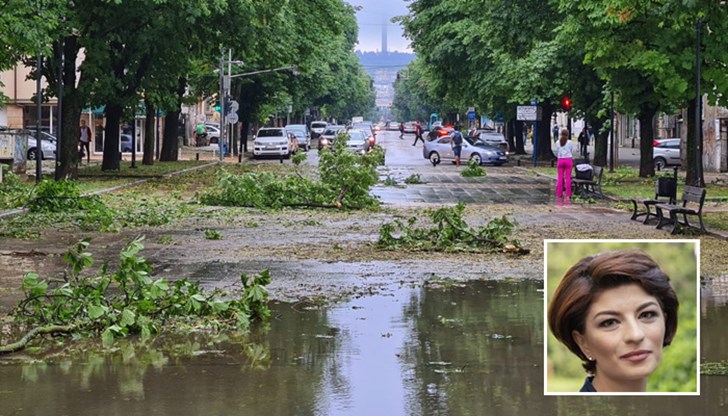 При всяка буря Русе е под вода, коментира острието на ГЕРБ При всяка буря Русе е под вода, коментира острието на ГЕРБ