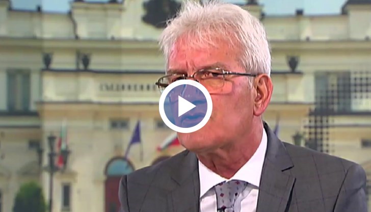 "Смятаме, че трябва да се мине през избори", категоричен е депутатът