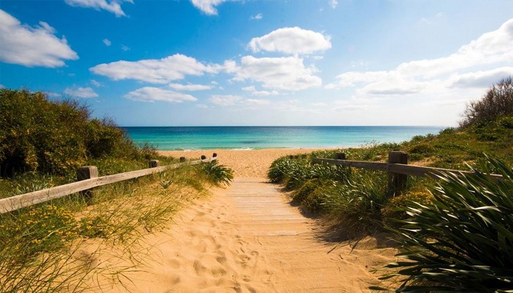 Един от най-луксозни оборудвани и скъпи плажове в Италия е в област Пулия, в района на Саленто Един от най-луксозни оборудвани и скъпи плажове в Италия е в област Пулия, в района на Саленто