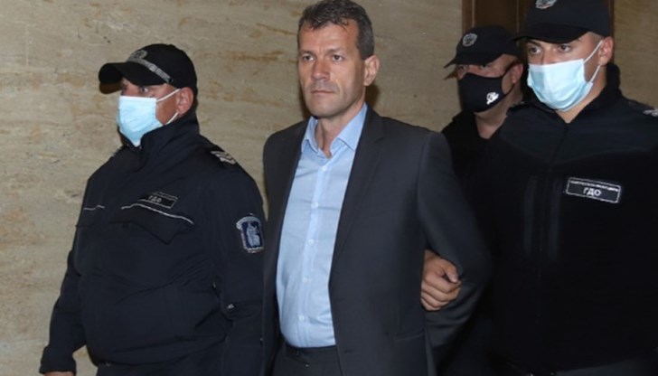 Миналата седмица Софийският градски съд осъди на глоба от 3000 лева Боян Станков-Расате за нахлуването му в офис на ресурсен център миналата есен