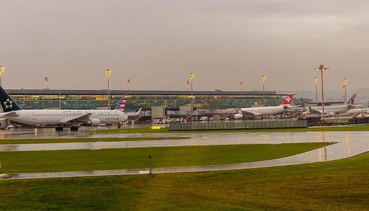 Системата за въздушен трафик приземи всички полети след компютърен срив със "Скайгайд"