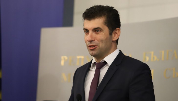 При следващия мандат с коалиционните ни партньори ще говорим лично с всеки един депутат, заяви премиерът При следващия мандат с коалиционните ни партньори ще говорим лично с всеки един депутат, заяви премиерът