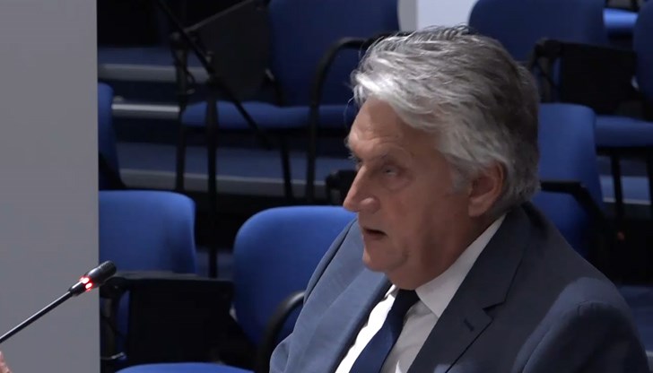 Това не е масово съкращение. Масови съкращения няма да има и няма да допуснем