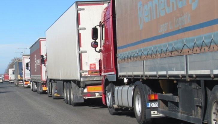 За да не се струпват край Русе, превозните средства се