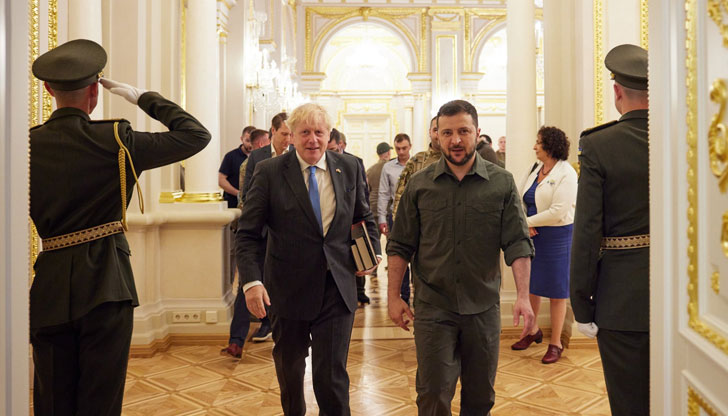 Британският премиер Борис Джонсън посети Киев в петък при необявено