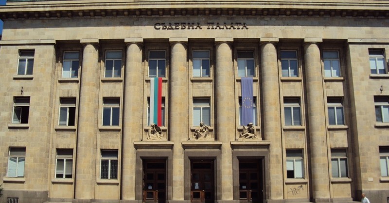 Изгорял е лек автомобил марка &bdquo;Мицубиши&ldquo;, модел &bdquo;Паджеро спорт&ldquo;, щети