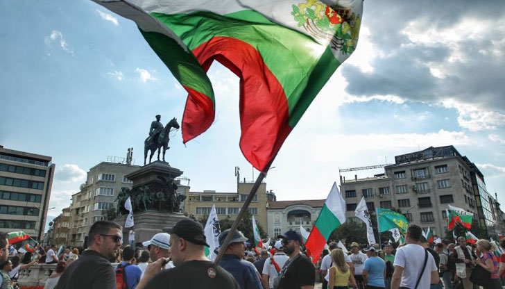 При опасност нациите се сплотяват зад лидерите си - така