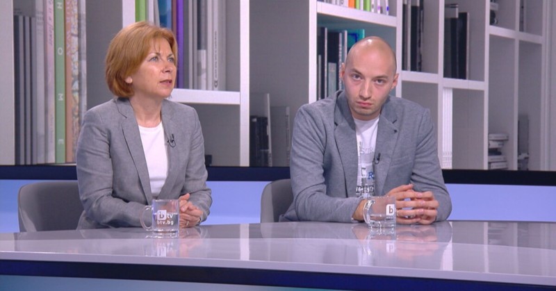 Агонията сега започва, защото Кирил Петков е вече само формално