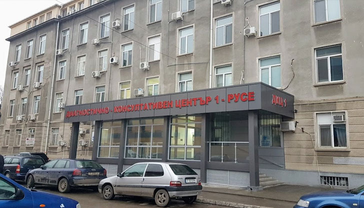 Двамата са били и единствените кандидати, подали документи за участие