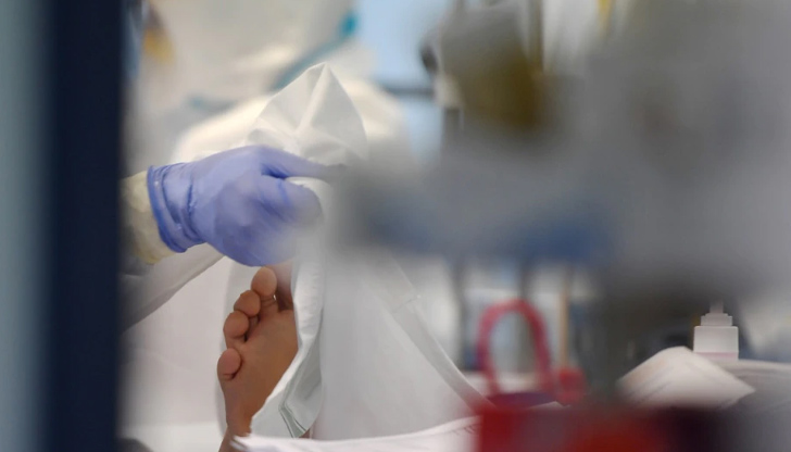 Има съмнения, че пациент в инфекциозната клиника в Прищина, е