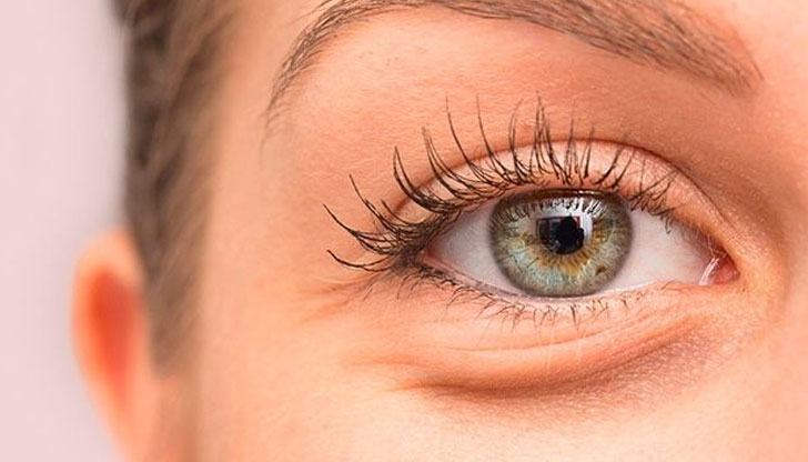 Торбичките под очите са основен враг на всяка дамаТе подсказват