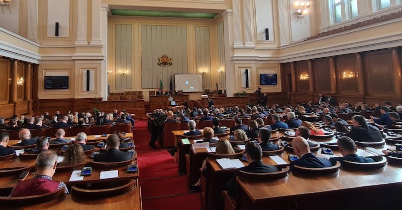 Най-активен сред вносителите на проекти е депутатът от "Има такъв