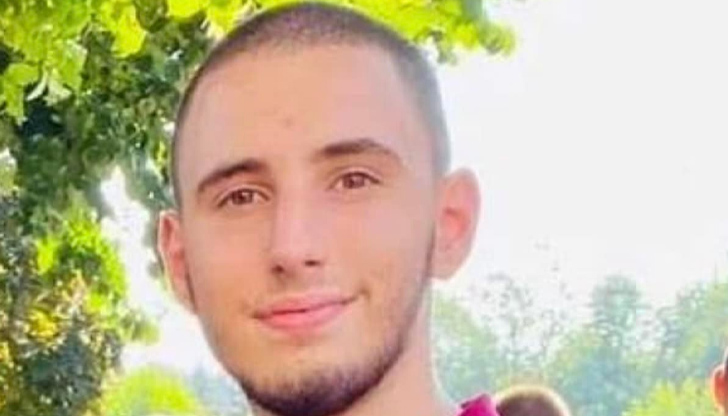 Всички профили в социалните мрежи на изчезналия студент Симеон Манолов