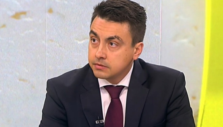 &bdquo;Новата коалиция - между ГЕРБ-СДС, ДПС, &bdquo;Възраждане&rdquo; и &bdquo;Има такъв