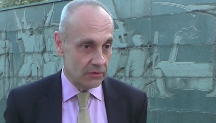 С разплитането на мистерията около тленните останки на Воеводата са