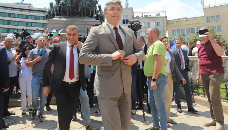 Мустафа Карадайъ коментира отказа на ПП и БСП да разговарят