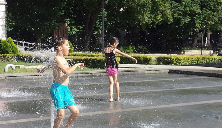 Днес ще бъде предимно слънчево и топлоИзмерената в 6:00 часа