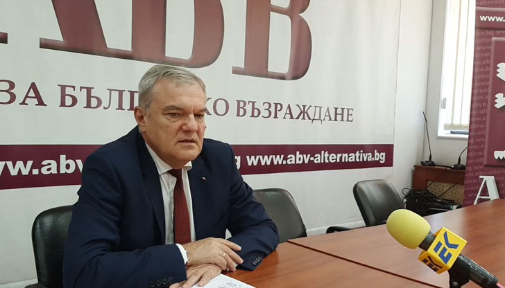 Патриотизмът не е преданост към премиера, а към държавата"Правителството трябва