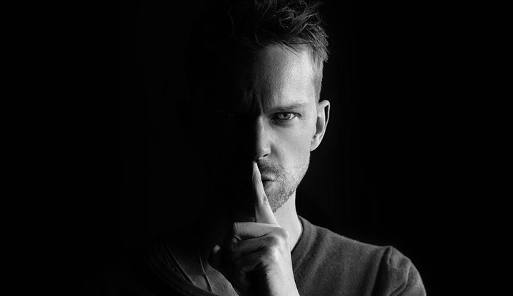 Само 5 зодии умеят да пазят тайни Овен, Телец, Близнаци,