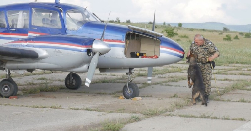 Човекът, притежавал самолета допреди няколко дни е военен експерт от