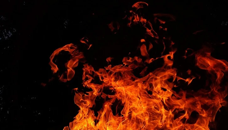Мъж на 69 години е загинал при пожар в каравана