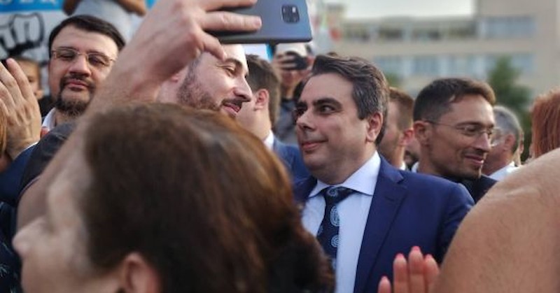 С вашата помощ ще си вземем държавата от Пеевски, Борисов,