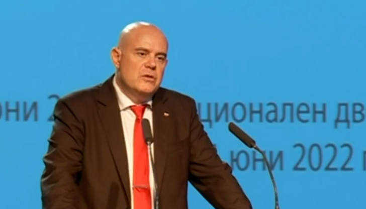 Доскоро смятах, че думите като "правова държава" и "разделение на