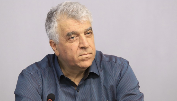 Не можем да искаме оставката на Ицо Хазарта, хората да