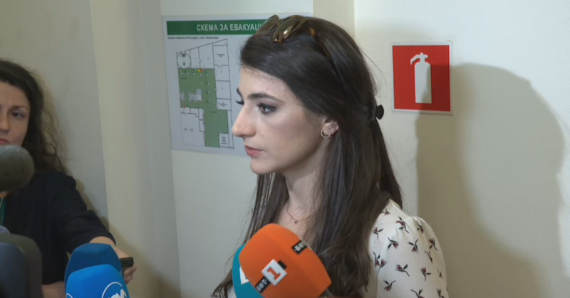 Готови сме да застанем редом с гражданите на площадаТова коментира