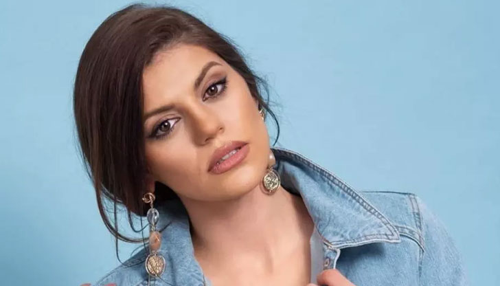 Харизматичната Михаела Филева ще представи впечатляваща музикална програма на сцените