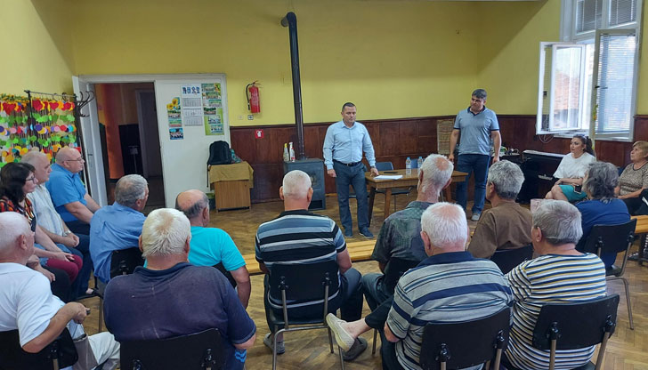 Обсъдени бяха възможностите за възстановяване на обществената тоалетна и поетапното