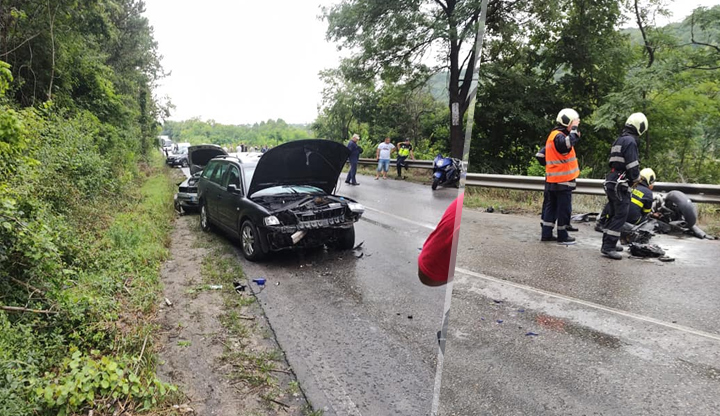 Две жени и мъж са пострадали при катастрофа на пътя