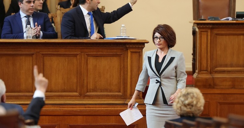 Той посочи още, че председателят на ПГ на ГЕРБ-СДС в