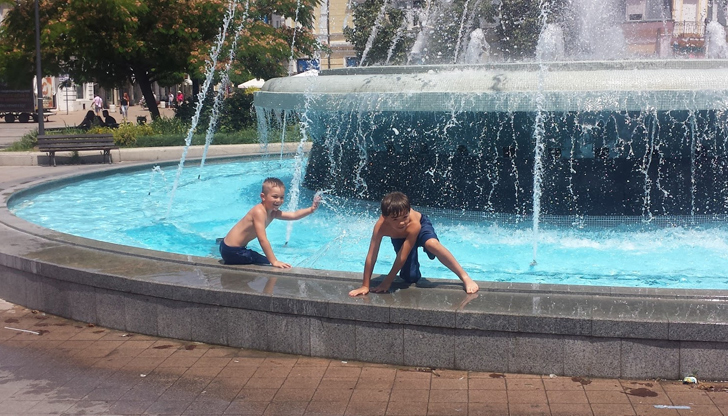 През следващите дни се очакват най-високите температури за месец юниТоплите