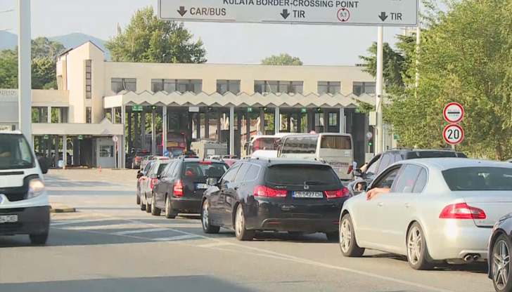 На прага на месец юли, с наближаването на активния летен