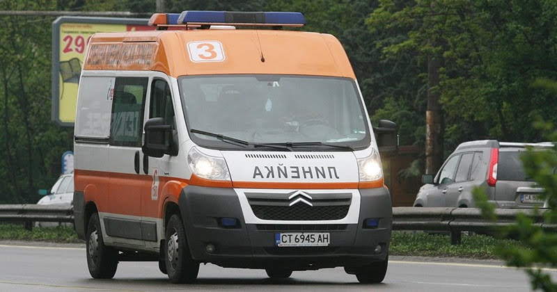 Охранител в селско школо и роднини на 13-годишен ученик са