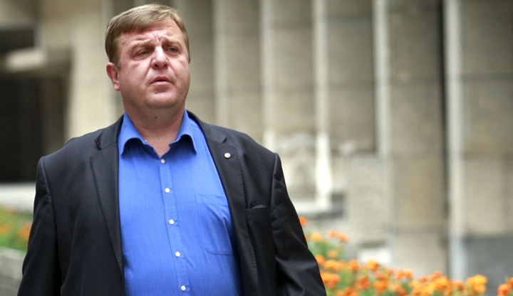 Един български политик не трябва да има началници нито в