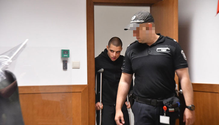 Срещу 18-годишния Васил Михайлов има серия от сигналиРайонният съд стави