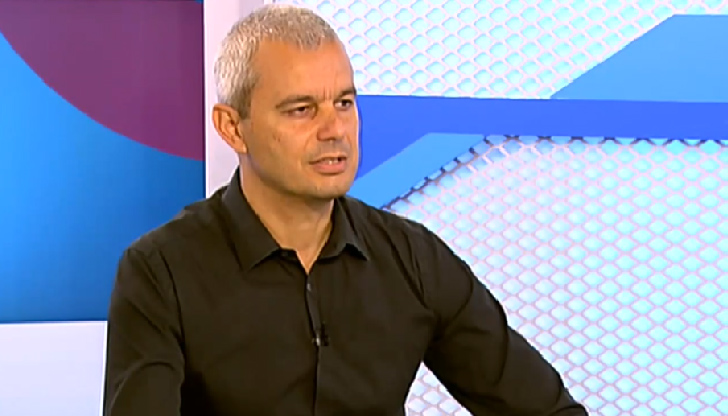 Властта не е лоялна на обществото, а на американското посолство"Правителството