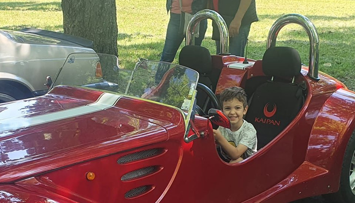 Днес от 10:00 часа сутринта се проведе Парад на ретро