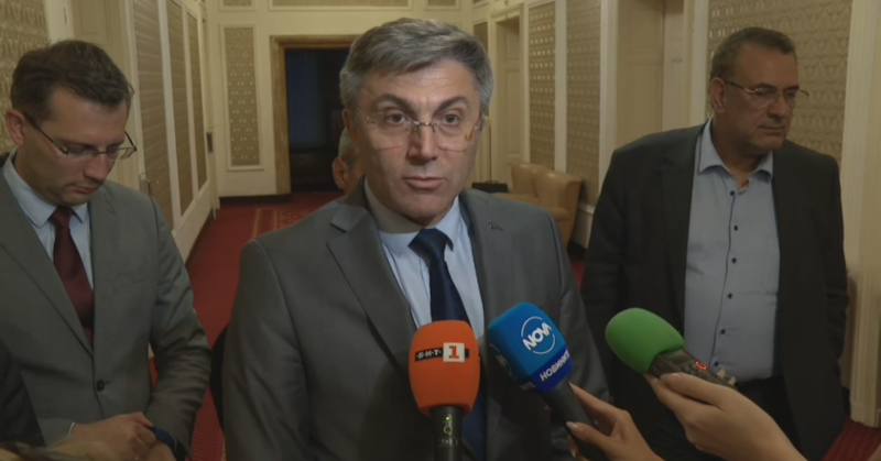 Мафията пазарува народни представители. Говори се за предлагане на смс-и,