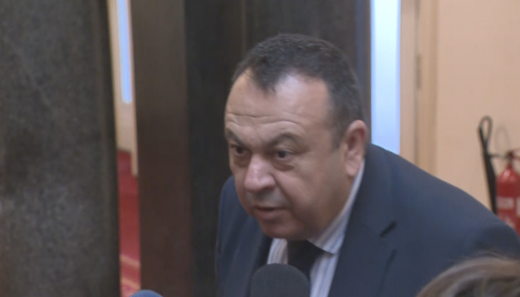 Нека да не мъчат повече хората, провалиха държавата за няколко