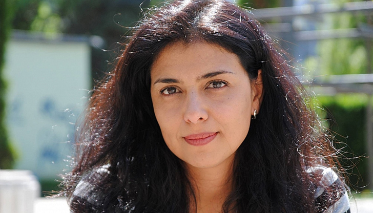 Правителството смята, че работниците трябва да платят цената за техните