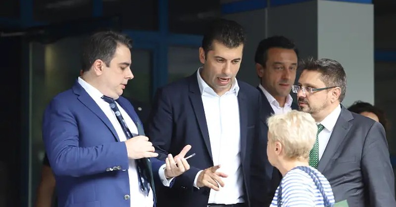 "Продължаваме промяната" е намерила нужния брой депутати, за да си