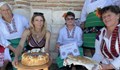 Капанци и хърцои показаха разликите в месенето на обредните хлябове