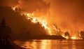 Огнена стихия обхвана Гърция