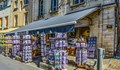 Франция заповядва на бутиците да си затварят вратите, щом си позволяват климатик