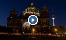 Най-големите забележителности в Берлин потънаха в мрак